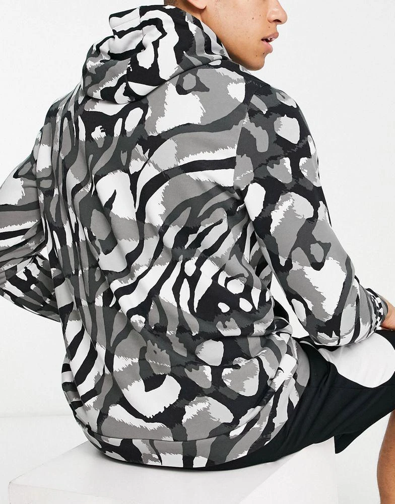 商品NIKE|Nike Training Sport Clash all over animal print hoodie in black,价格¥527,第4张图片详细描述