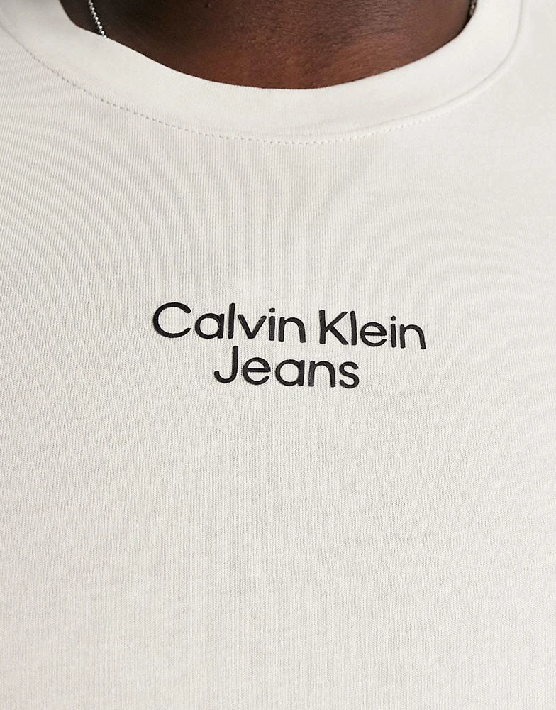 商品Calvin Klein|Calvin Klein Jeans Big & Tall stacked logo slim fit t-shirt in stone,价格¥293,第4张图片详细描述