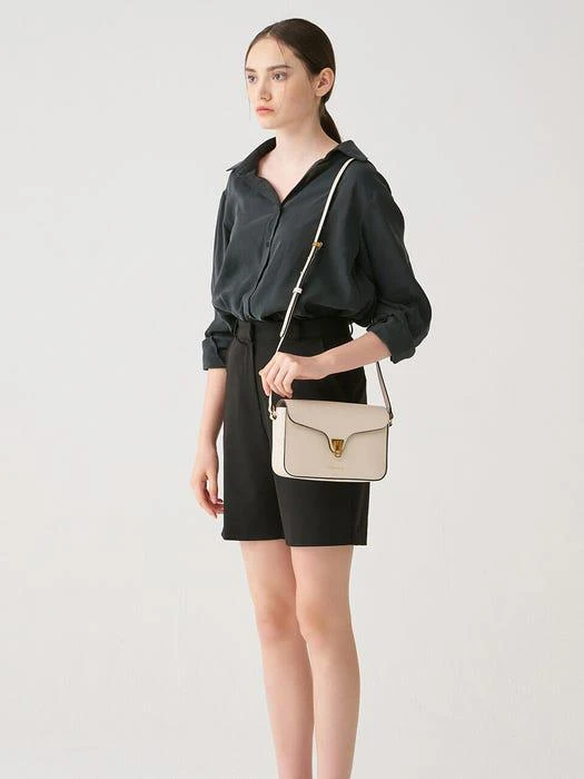 商品Coccinelle|Beat Soft Bag_4 Color,价格¥3072,第2张图片详细描述