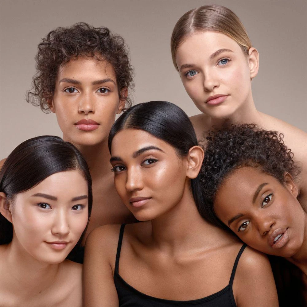 商品Bobbi Brown|Skin Long-Wear Weightless Foundation,价格¥425,第5张图片详细描述