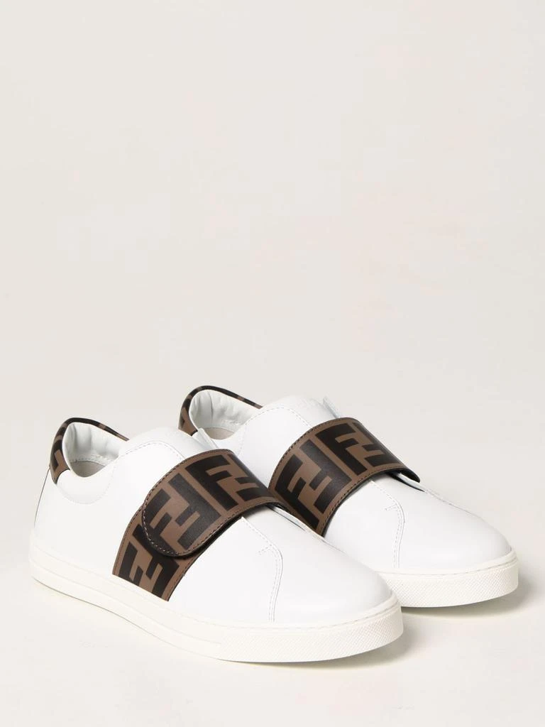 商品Fendi|Fendi sneakers in leather with FF logo,价格¥3702,第2张图片详细描述