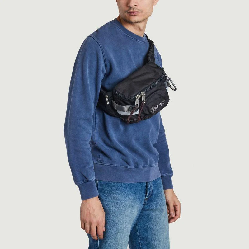 商品Eastpak|Banana Out Bumbag  Out Black EASTPAK,价格¥308,第4张图片详细描述