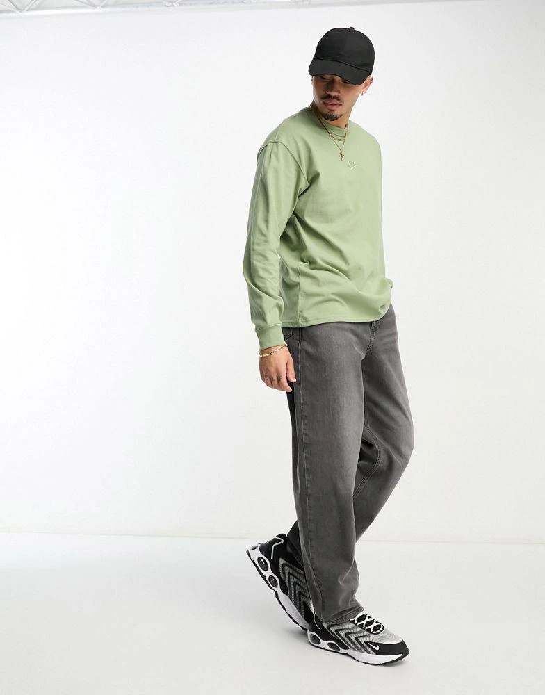 商品NIKE|Nike Premium essentials logo long sleeve t-shirt in green,价格¥335,第3张图片详细描述