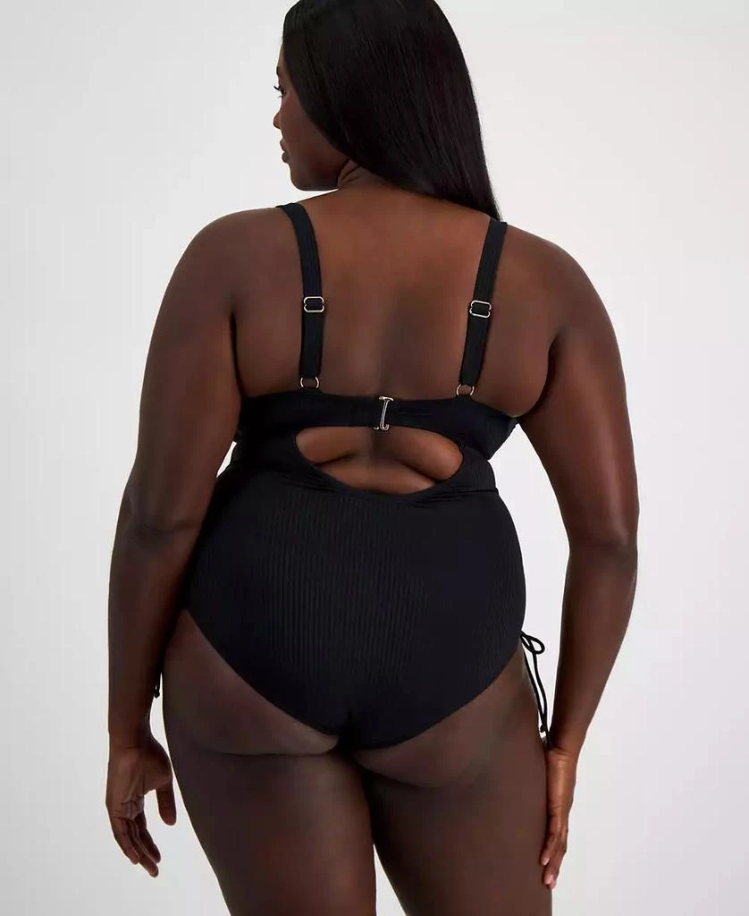 商品California Waves|Salt + Cove Trendy Plus Size Ribbed Cutout One-Piece Swimsuit, Created for Macy's,价格¥92,第2张图片详细描述