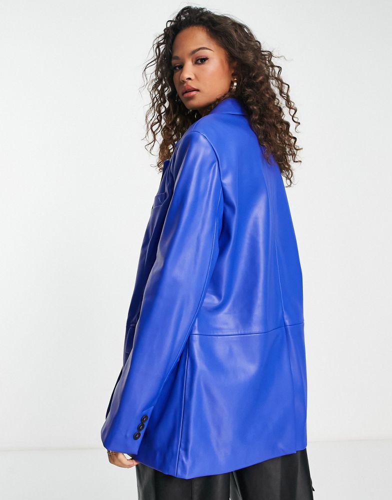 Bershka oversized faux leather blazer in blue商品第2张图片规格展示