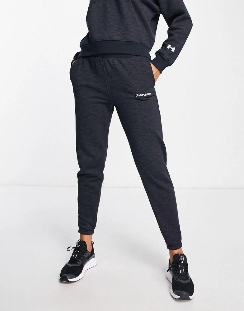商品Under Armour|Under Armour Essential Script joggers in black,价格¥481,第4张图片详细描述