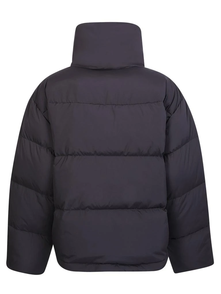 商品Acne Studios|ACNE STUDIOS PADDED JACKET BY ACNE STUDIOS. THE BRAND PRESENTS A MINIMALIST AND TIMELESS DESIGN BUT AT THE SAME TIME VERY EXTROVERT.,价格¥8453,第2张图片详细描述