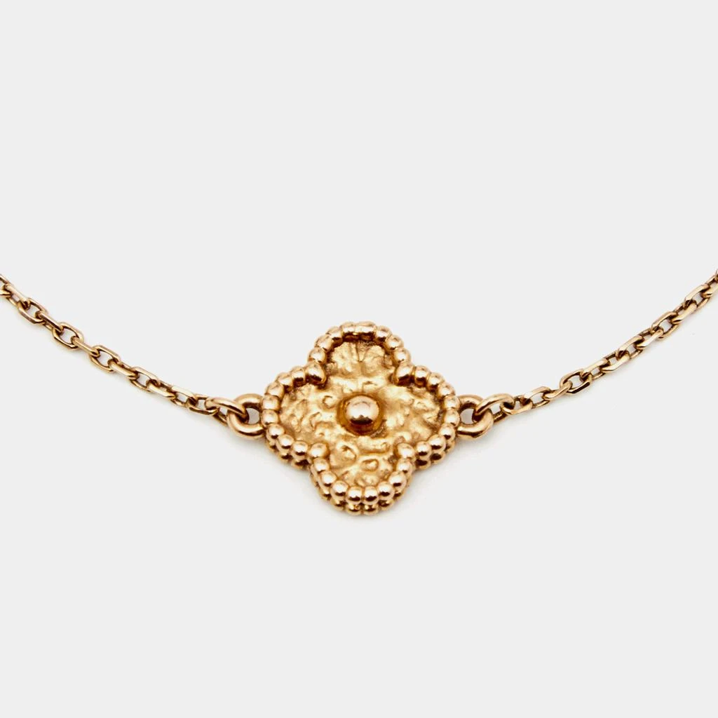 商品[二手商品] Van Cleef & Arpels|Van Cleef & Arpels Sweet Alhambra Textured 18k Rose Gold Bracelet,价格¥8386,第3张图片详细描述