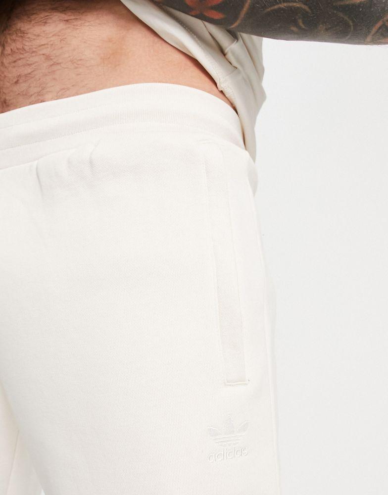 adidas Originals trefoil essentials joggers in white商品第3张图片规格展示