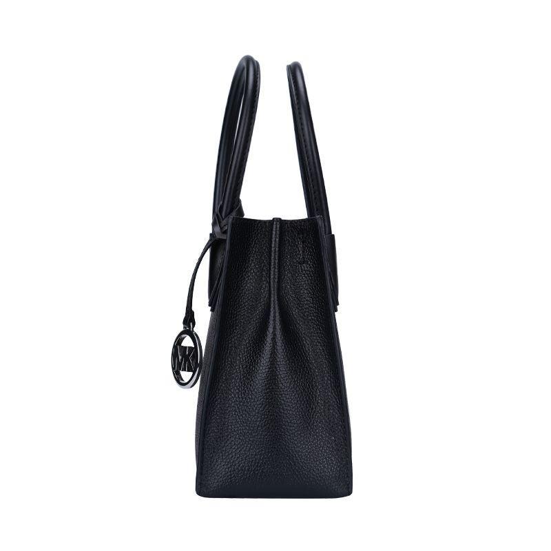 商品Michael Kors|美国直邮Michael Kors 奥莱 MERCER 中号PVC女士单肩斜挎手提包,价格¥2162,第7张图片详细描述