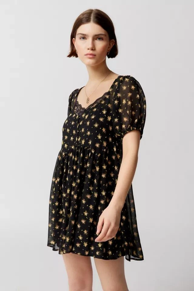 商品Urban Outfitters|UO Cecilia Removable-Slip Babydoll Mini Dress,价格¥75,第2张图片详细描述