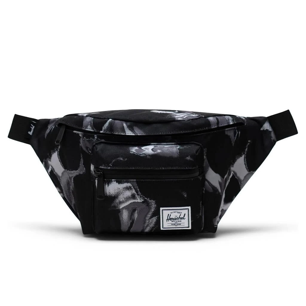 商品Herschel Supply|Seventeen Hip Pack - Dye Wash Black,价格¥303,第1张图片