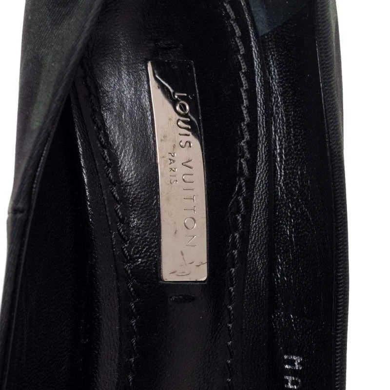 Louis Vuitton Green/Black Leopard Print Fabric Bernice Studded Pumps Size 36 商品