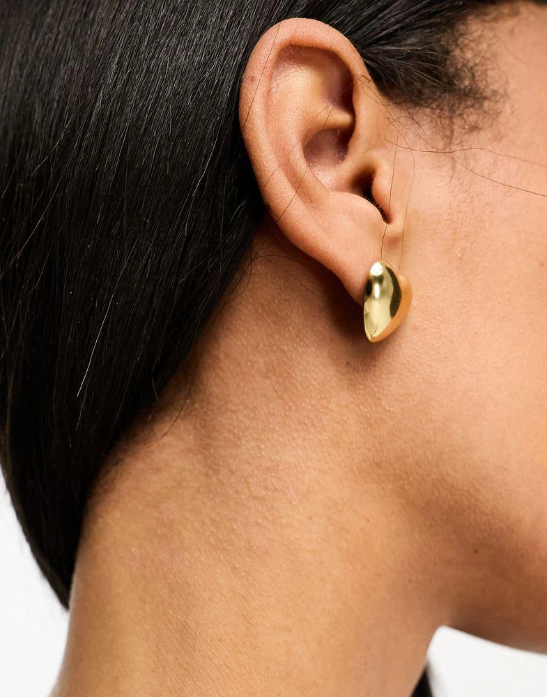 商品ASOS|ASOS DESIGN 14k gold plated stud earrings with puff heart design,价格¥95,第4张图片详细描述
