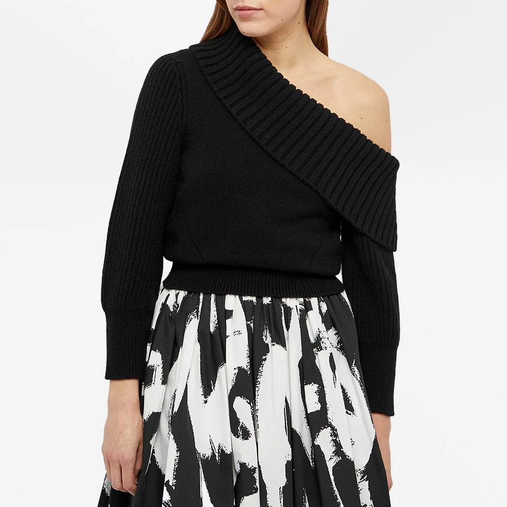 商品Alexander McQueen|Alexander McQueen Long Sleeve Off Shoulder Knit Top,价格¥3963,第2张图片详细描述