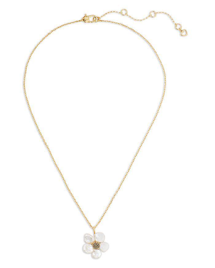 商品Kate Spade|Floral Frenzy Cultured Freshwater Pearl Flower Mini Pendant Necklace in Gold Tone, 16"-19",价格¥630,第3张图片详细描述