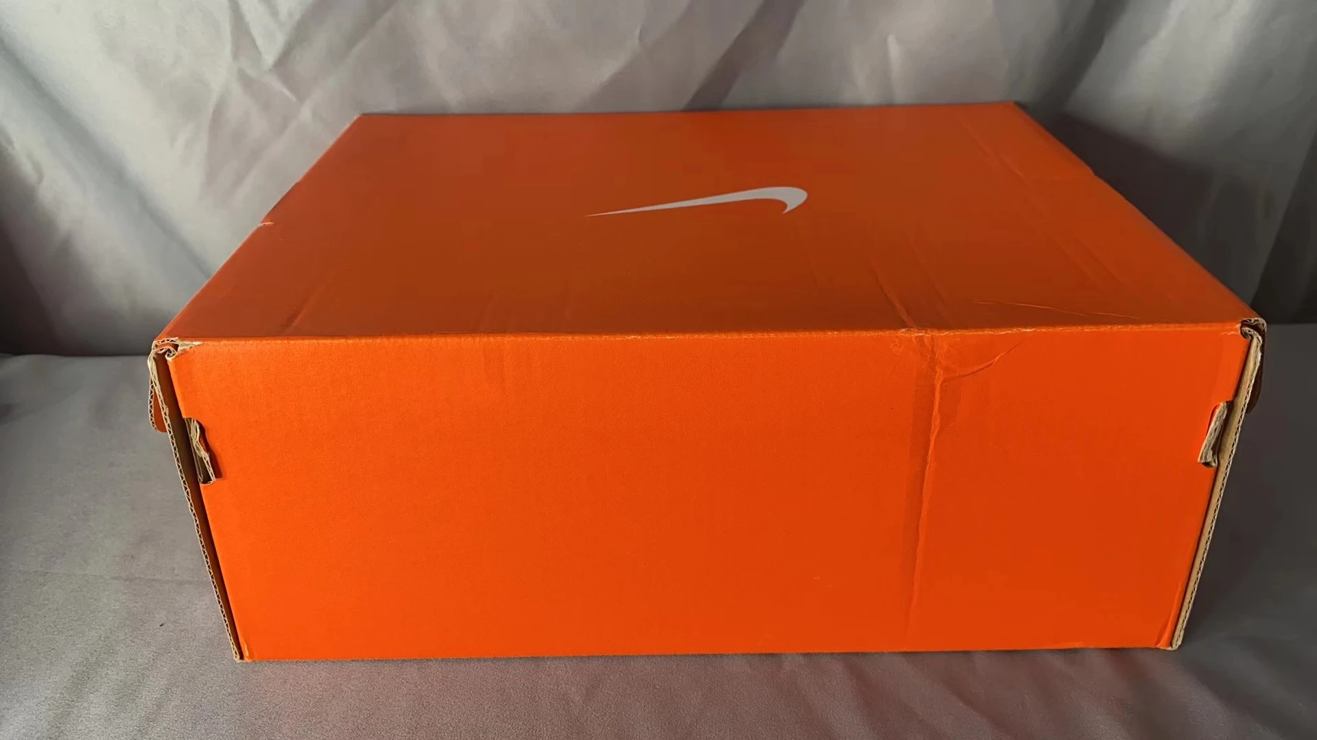 （欧码38.5，鞋盒轻微破损）Nike Kids' Mercurial Vapor 14 Academy FG Soccer Cleats 商品