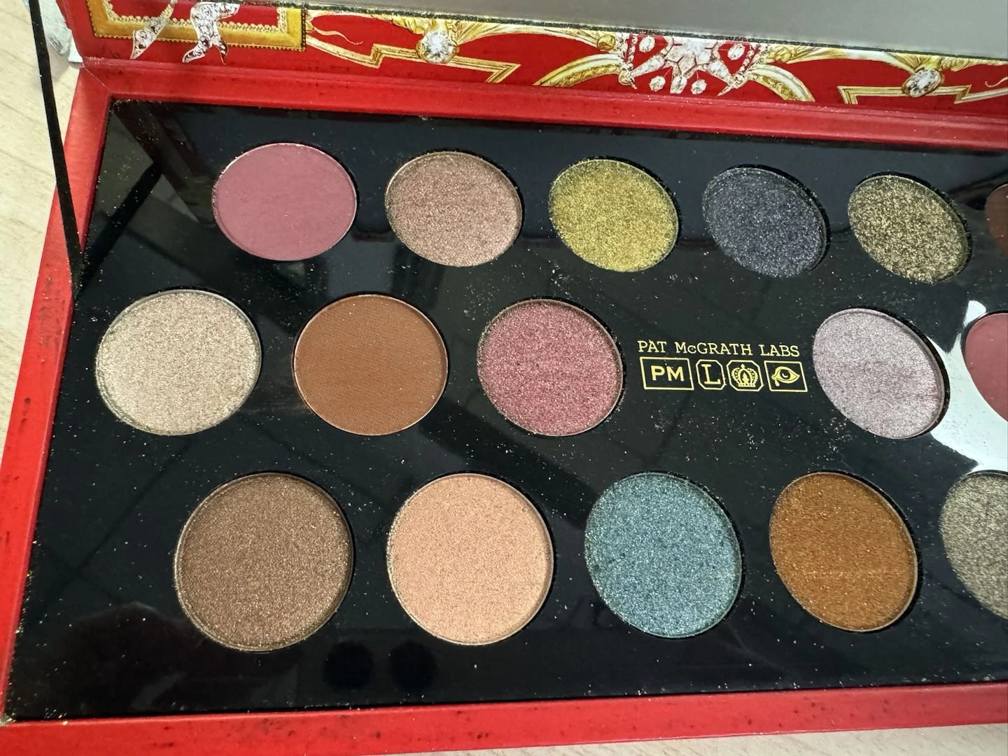 Celestial Odyssey Eye Shadow(缺失一格/漏粉) 商品