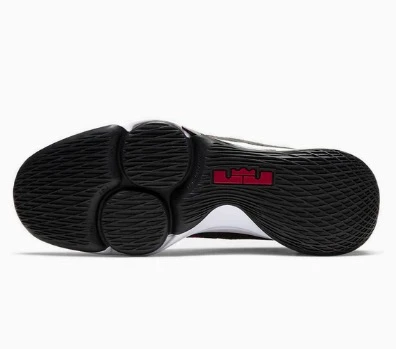 Nike LeBron Witness VI Basketball Shoes 商品
