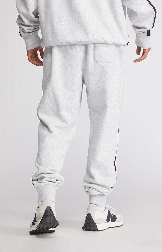 商品CHAMPION|Classic Taped Sweatpants,价格¥365,第4张图片详细描述