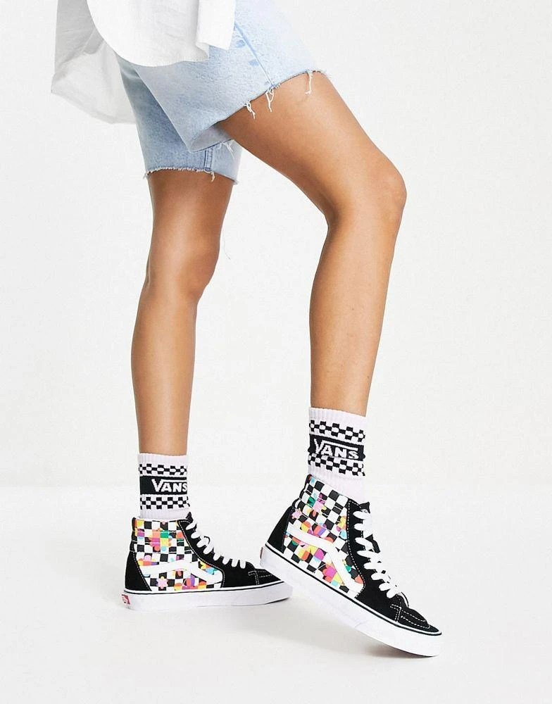 商品Vans|Vans UA SK8-Hi Floral checkerboard trainers in black/white,价格¥441,第3张图片详细描述