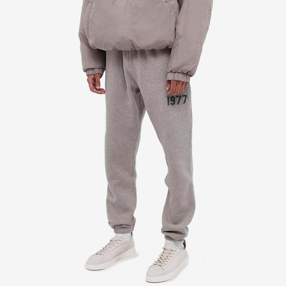 商品Essentials|Fear of God ESSENTIALS 1977 Logo Sweat Pant - Dark Oatmeal,价格¥861,第4张图片详细描述