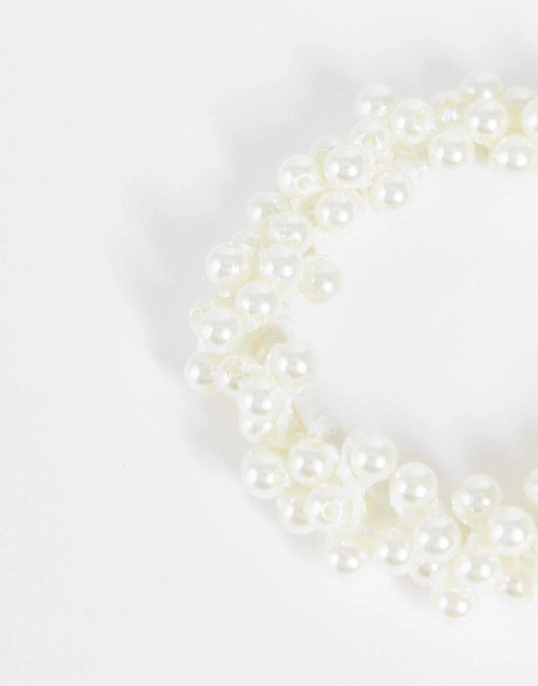 商品ASOS|ASOS DESIGN pack of 2 hairbands in faux pearl bead design,价格¥46,第4张图片详细描述