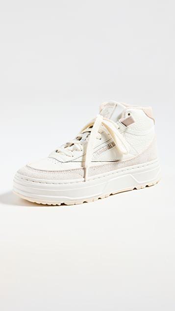 商品Reebok 锐步|Club C Geo 中帮运动鞋,价格¥820,第1张图片