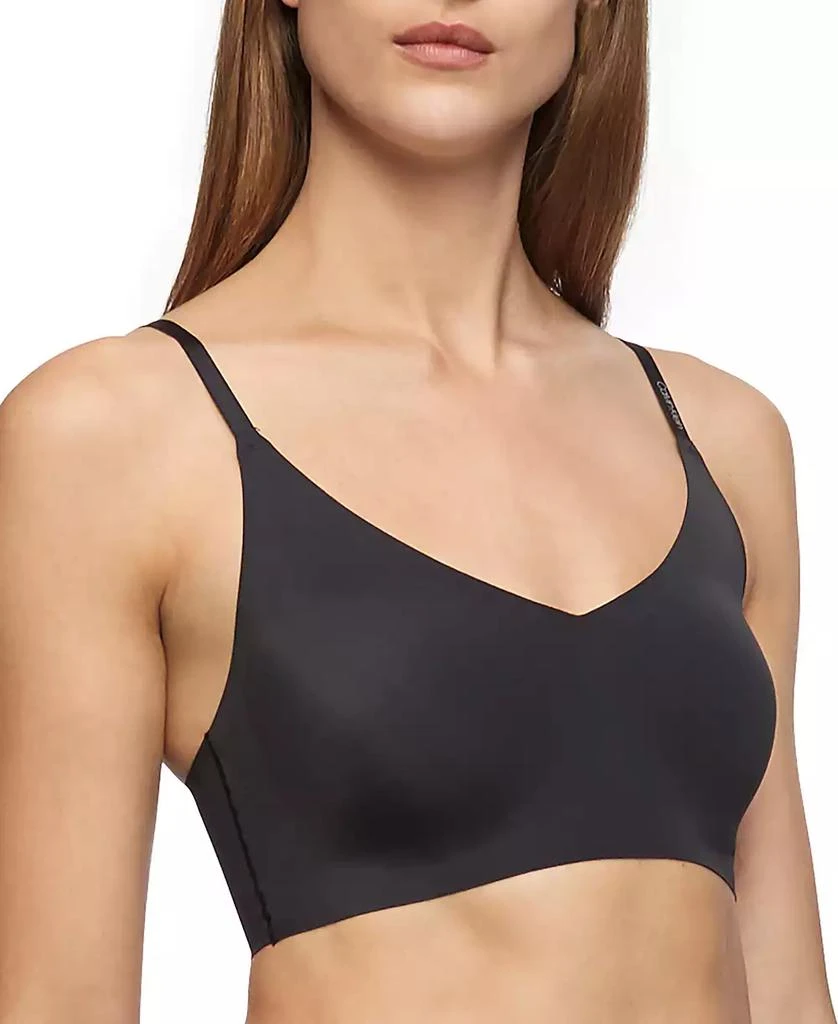 商品Calvin Klein|Invisibles Comfort Lightly Lined Triangle Bralette QF5753,价格¥345,第4张图片详细描述