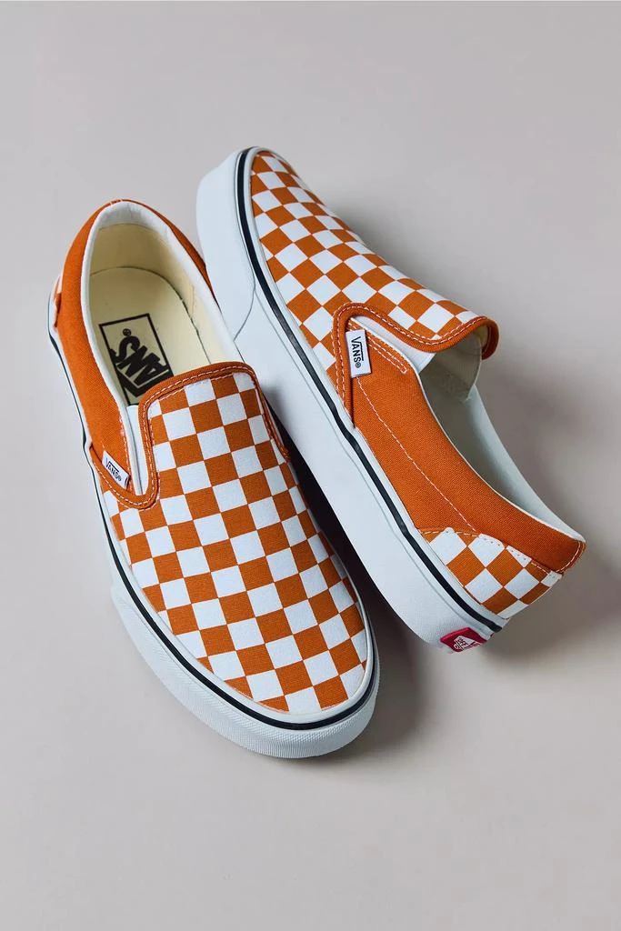 商品Vans|Vans Women's Classic Checkerboard Slip-On Sneaker,价格¥468,第2张图片详细描述