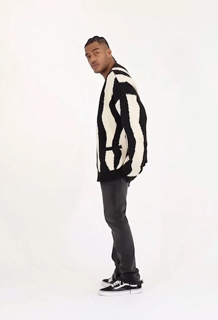 商品MNML|Zebra Cardigan - Black/Natural,价格¥264,第2张图片详细描述