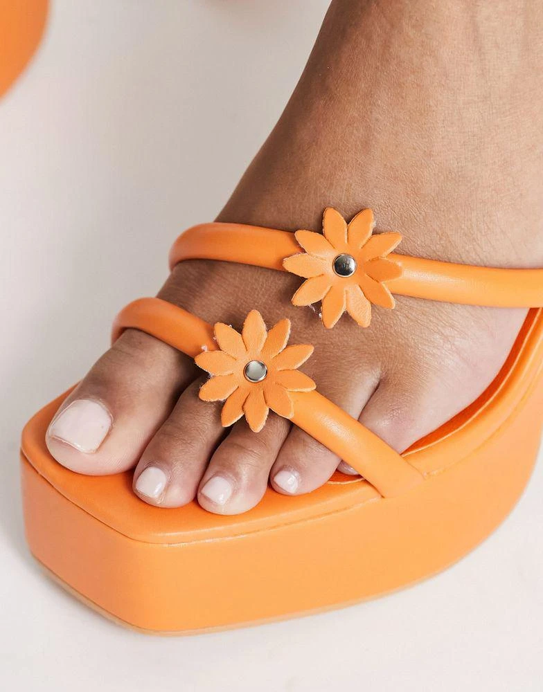 商品Daisy Street|Daisy Street flower platform heeled sandals in orange,价格¥113,第3张图片详细描述