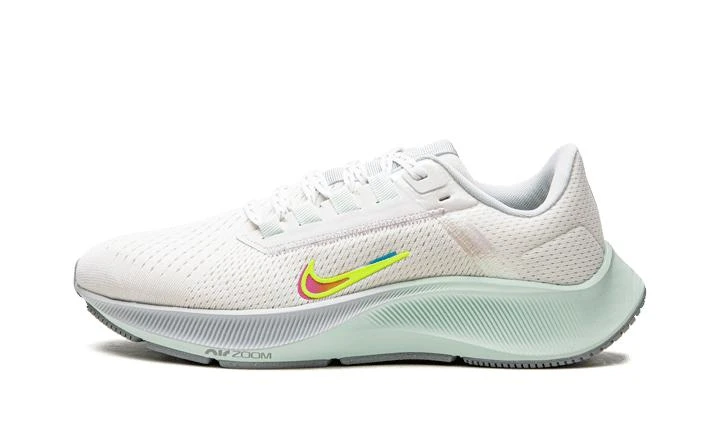 商品NIKE|Nike WMNS Air Zoom Pegasus 38 PRM,价格¥736,第1张图片详细描述