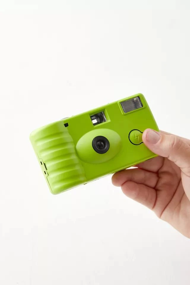 商品Urban Outfitters|Matte Disposable Camera,价格¥114,第2张图片详细描述