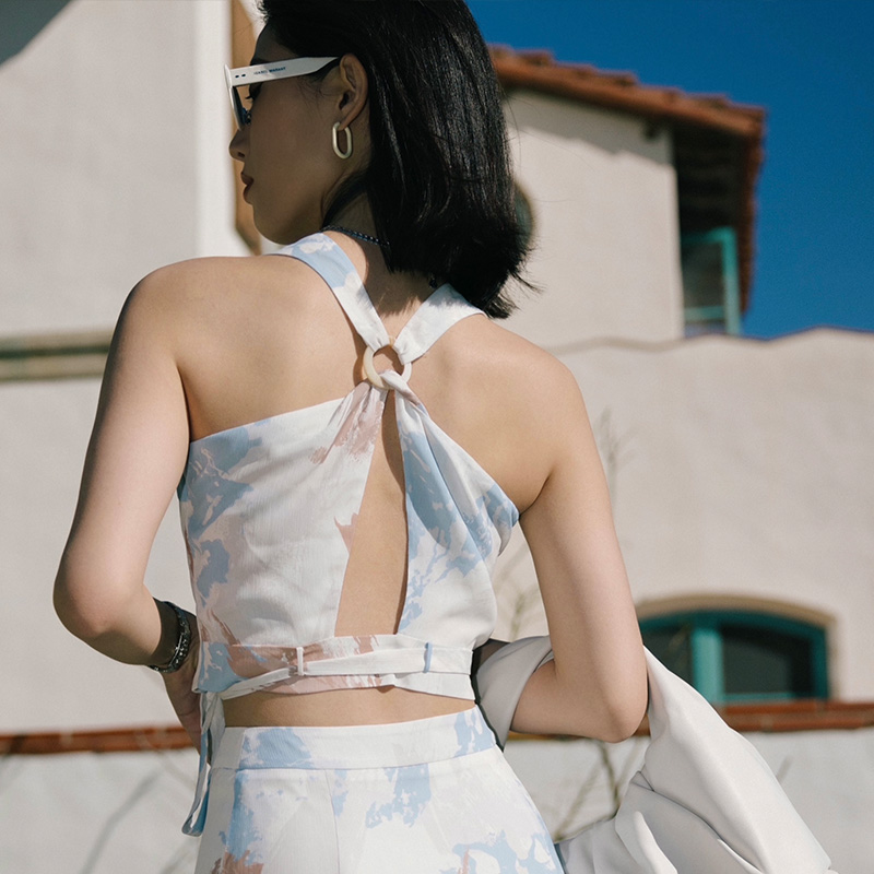 【Suggyl联名胶囊系列】Nessa抽象印花法式度假风交叉裹身吊带上衣 | Nessa Top - Abstract Colors商品第10张图片规格展示