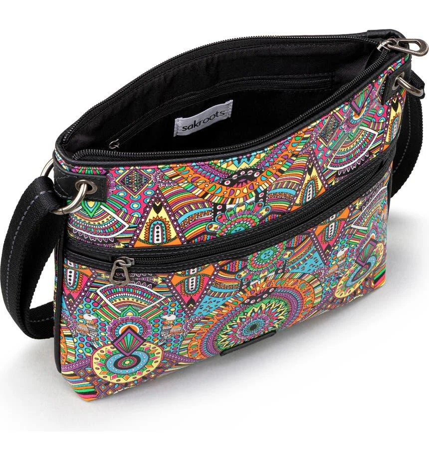 商品Sakroots|Artist Circle Crossbody Bag,价格¥215,第4张图片详细描述