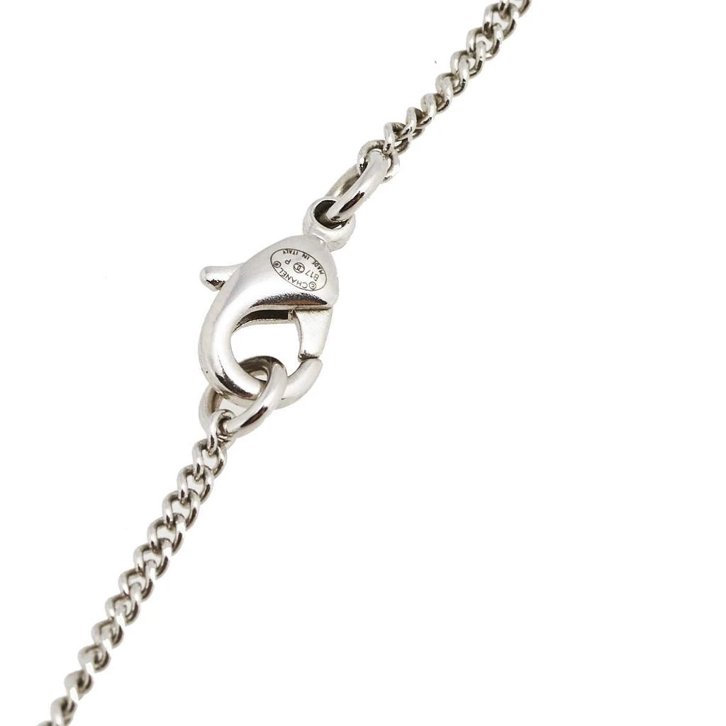 商品[二手商品] Chanel|Chanel CC Silver Tone Metal Crystal Ball Pendant Necklace,价格¥6104,第3张图片详细描述