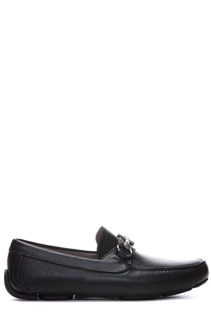 商品Salvatore Ferragamo|Salvatore Ferragamo Logo Plaque Slip-On Loafers,价格¥2628,第1张图片