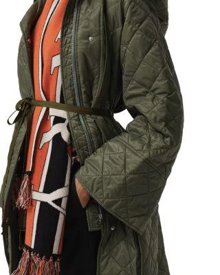 商品Burberry|Lightweight Quilted Coat,价格¥4527,第5张图片详细描述