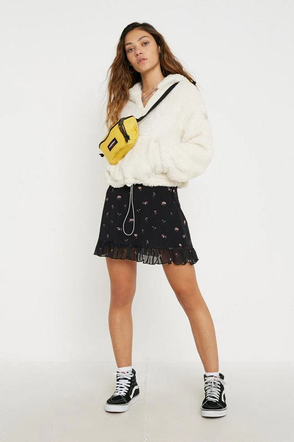 商品Urban Outfitters|UO Fluffy Fleece Hoodie Sweatshirt,价格¥76,第2张图片详细描述