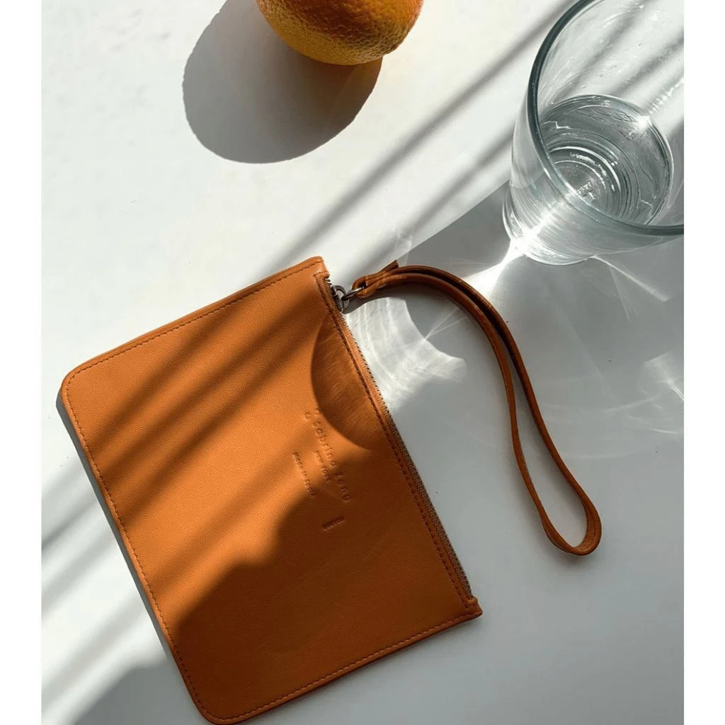 商品Sabrina Zeng|Chiaroscuro Weekend Tote Caramel,价格¥4278,第3张图片详细描述