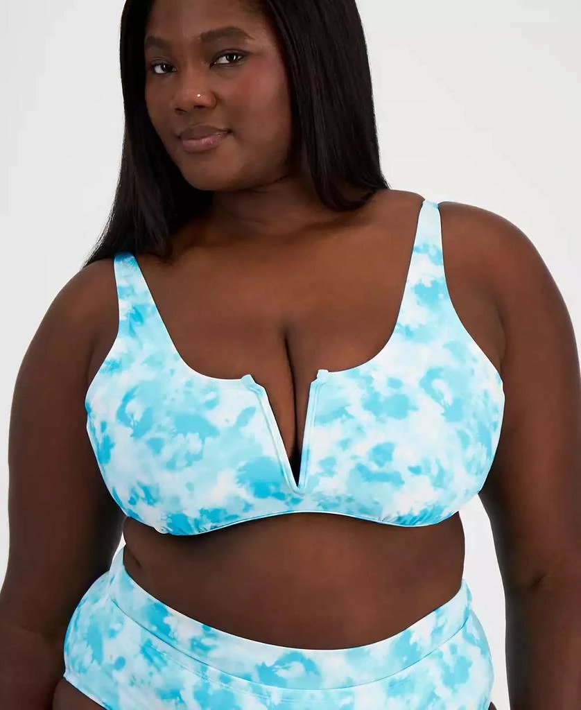 商品California Waves|Salt + Cove Plus Size Tie-Dyed Bikini Top, Created for Macy's,价格¥67,第1张图片