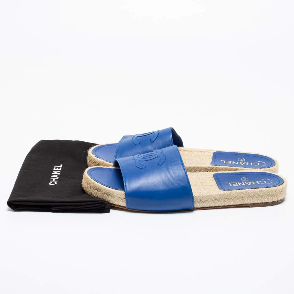 Chanel Blue Leather CC Logo Flat Espadrille Slides Size 40 商品