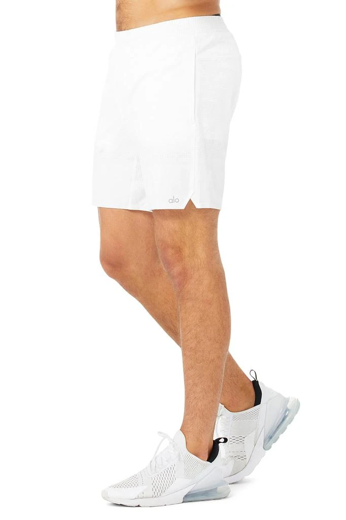 商品Alo|7" Traction Short - White,价格¥735,第3张图片详细描述