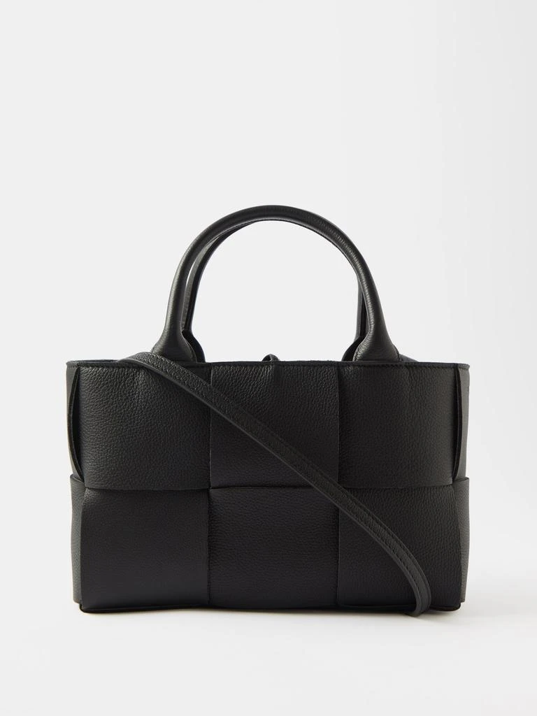 商品Bottega Veneta|Arco mini Intrecciato-leather tote bag,价格¥24808,第2张图片详细描述