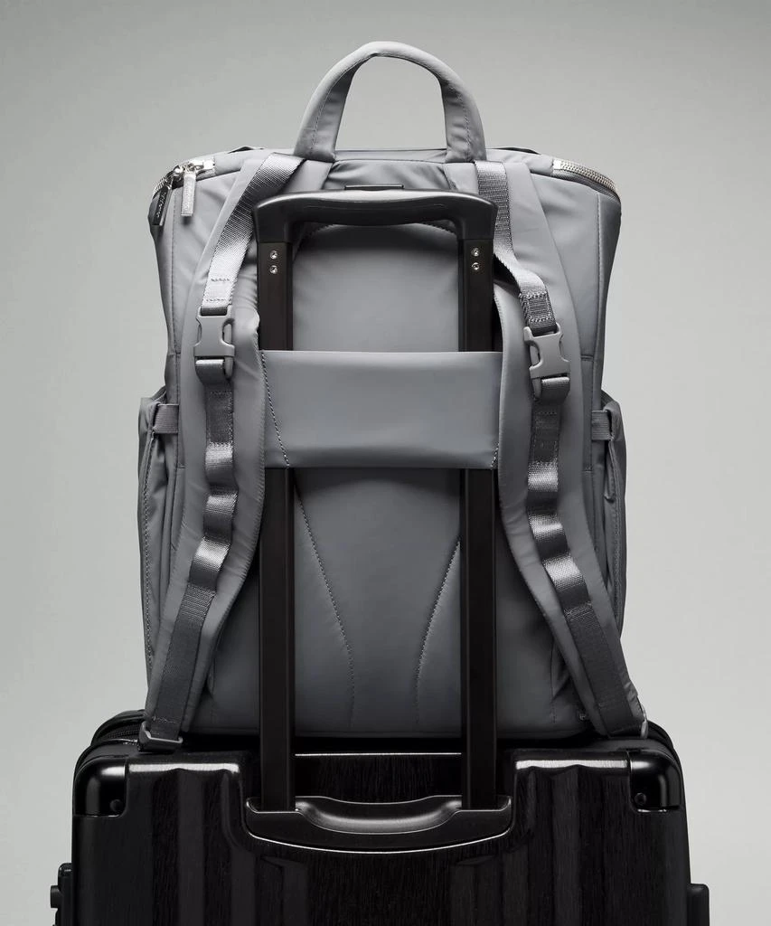 New Parent Backpack 17L 商品