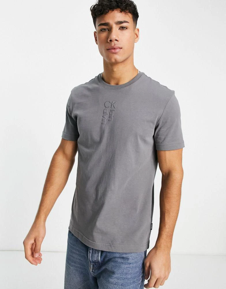 商品Calvin Klein|Calvin Klein hybrid logo t-shirt in charcoal grey,价格¥298,第1张图片