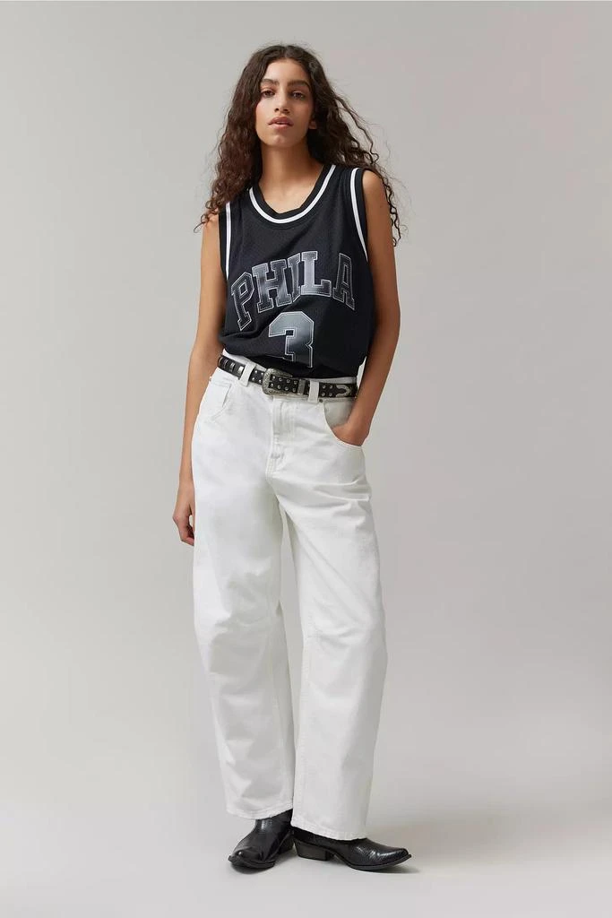 商品BDG|BDG Rih Extreme Barrel Mid-Rise Jean,价格¥298,第3张图片详细描述
