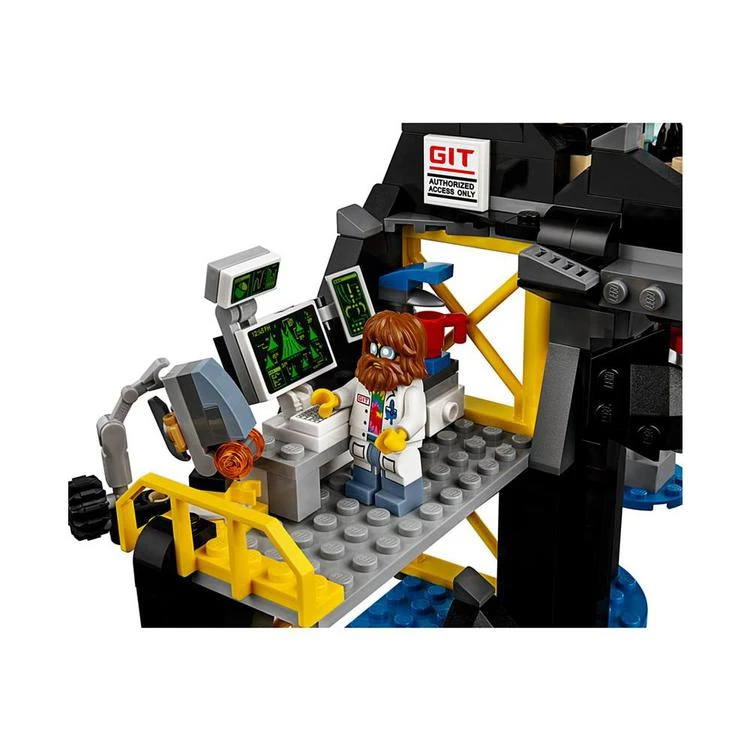 521-Pc. Ninjago Garmadon's Volcano Lair Set 商品