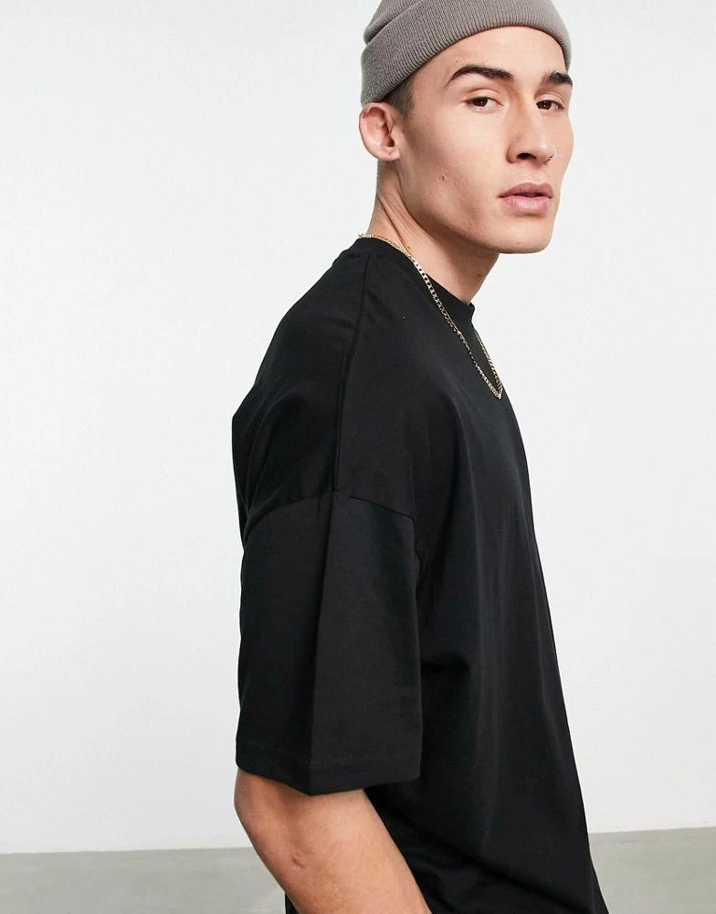 商品ASOS|ASOS DESIGN oversized crew neck t-shirt in black,价格¥59,第4张图片详细描述